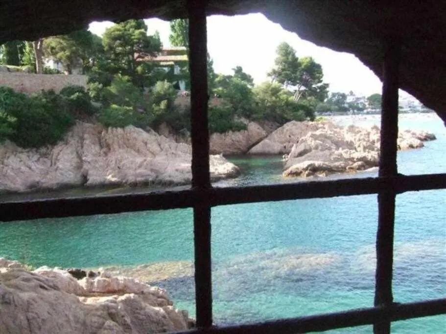 Apartamento Costa Brava Sagaró frontbeach cala acces Sant Feliu de Guíxols